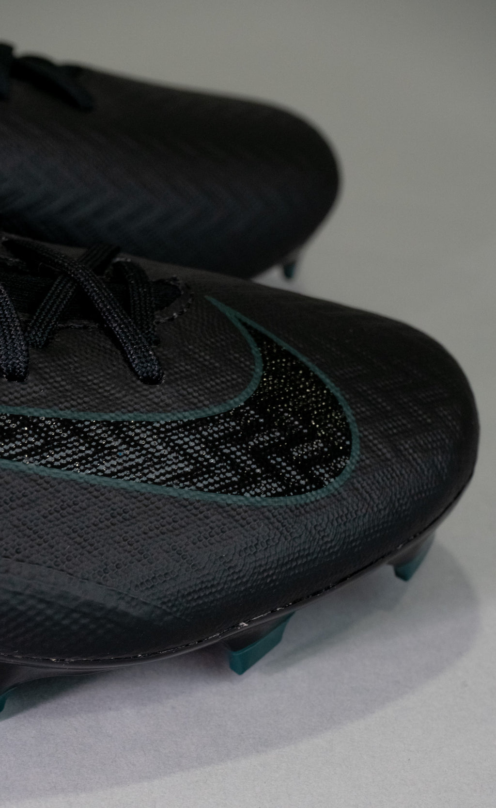 Mercurial 10 Academy FGMG