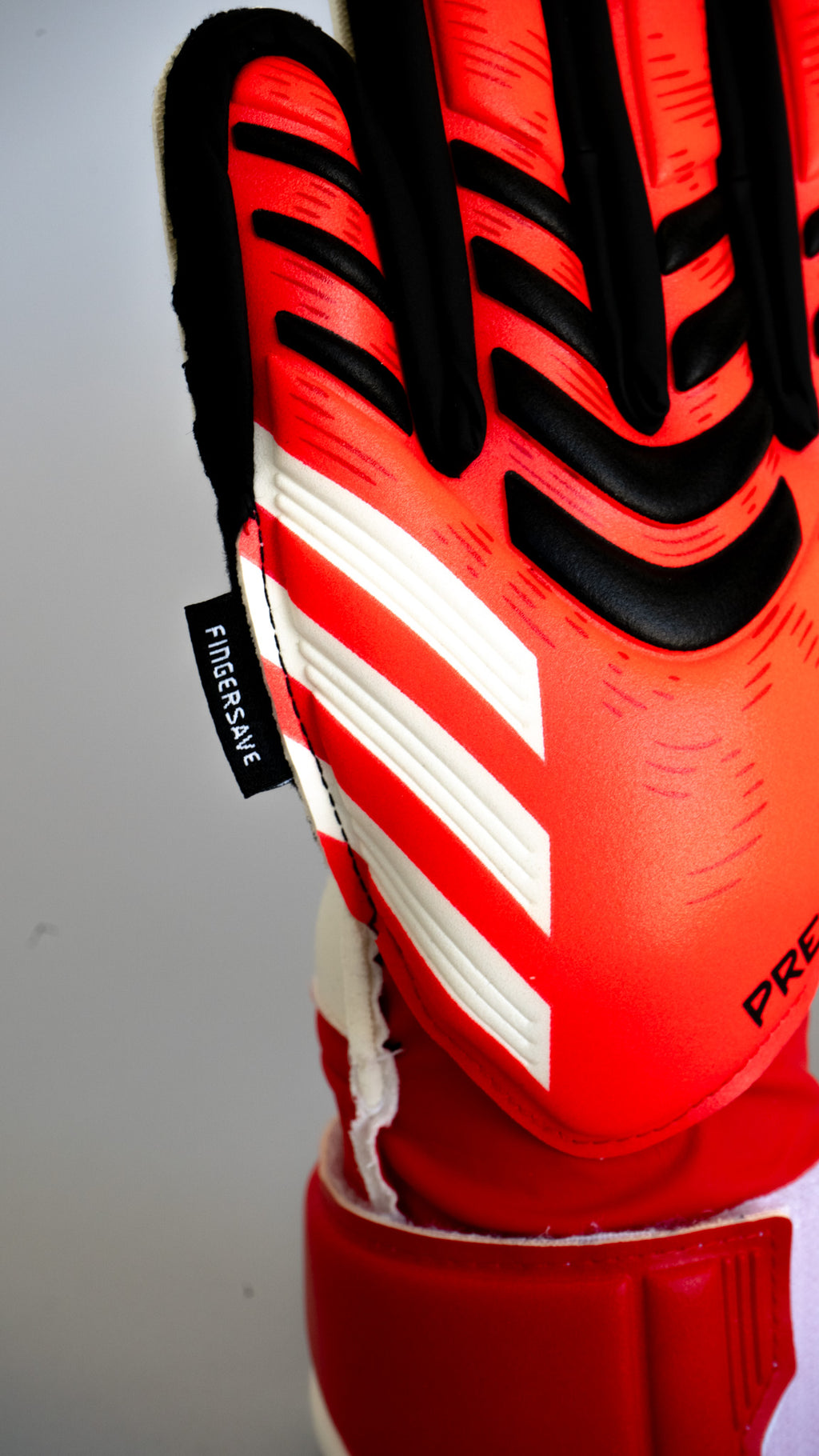 adidas Predator Goalkeeper Junior Training Gloves Black/Red/White