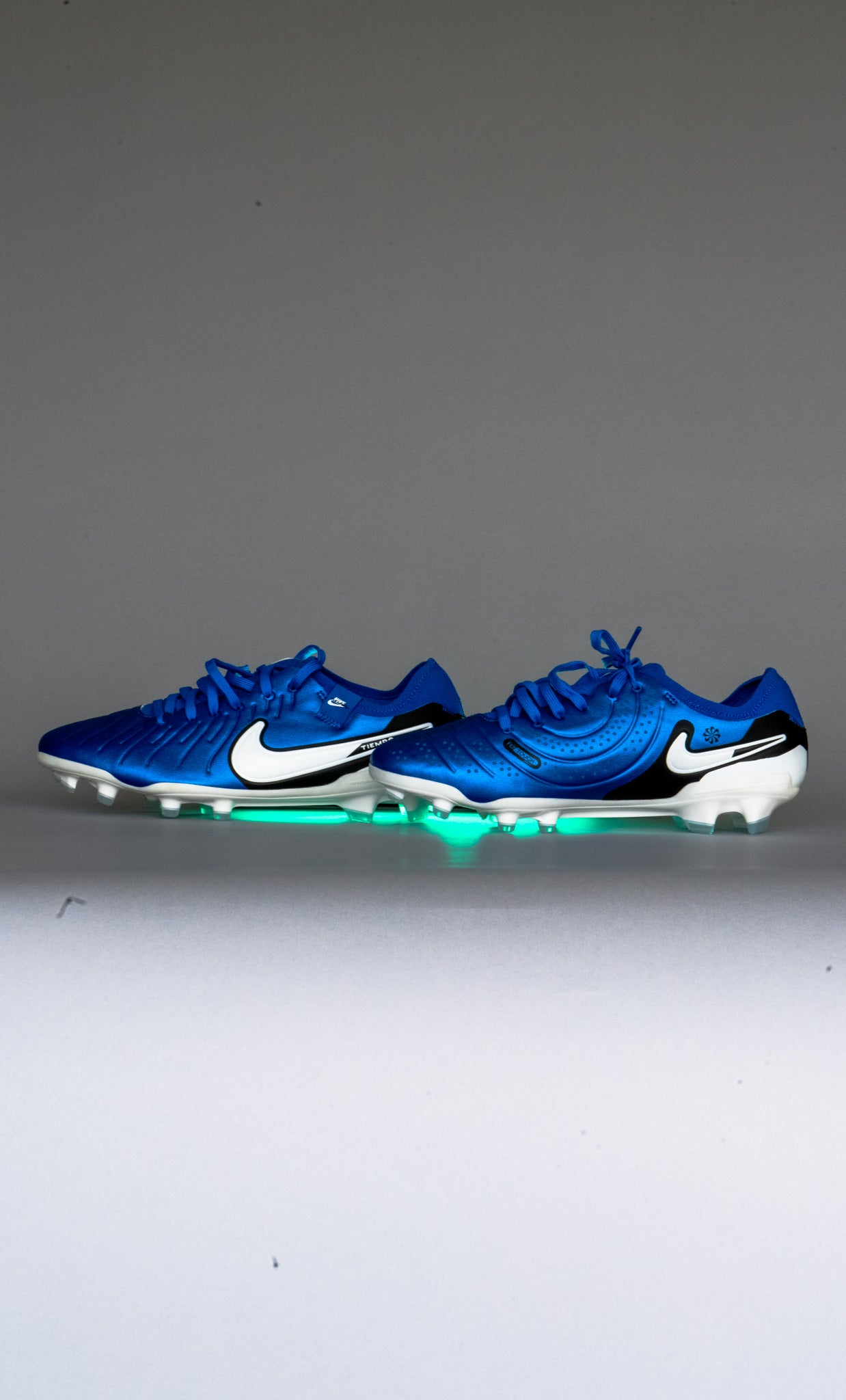 Nike Tiempo Legend 10 Academy Mens Soccer Cleats